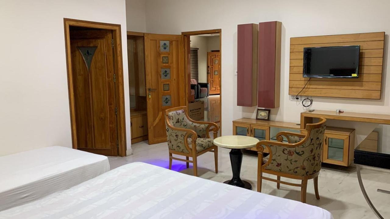 Hill View Paradise - 2Bhk'S & Rooms - A Golden Group Of Premium Home Stays - Tirupati Ngoại thất bức ảnh