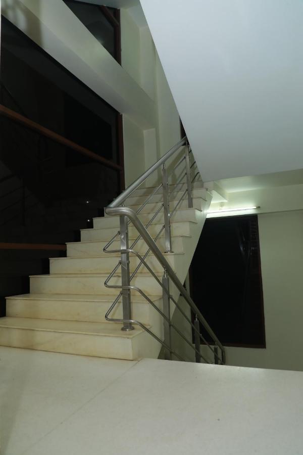 Hill View Paradise - 2Bhk'S & Rooms - A Golden Group Of Premium Home Stays - Tirupati Ngoại thất bức ảnh