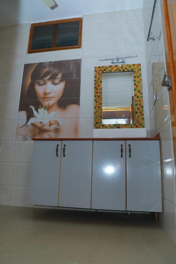 Hill View Paradise - 2Bhk'S & Rooms - A Golden Group Of Premium Home Stays - Tirupati Ngoại thất bức ảnh