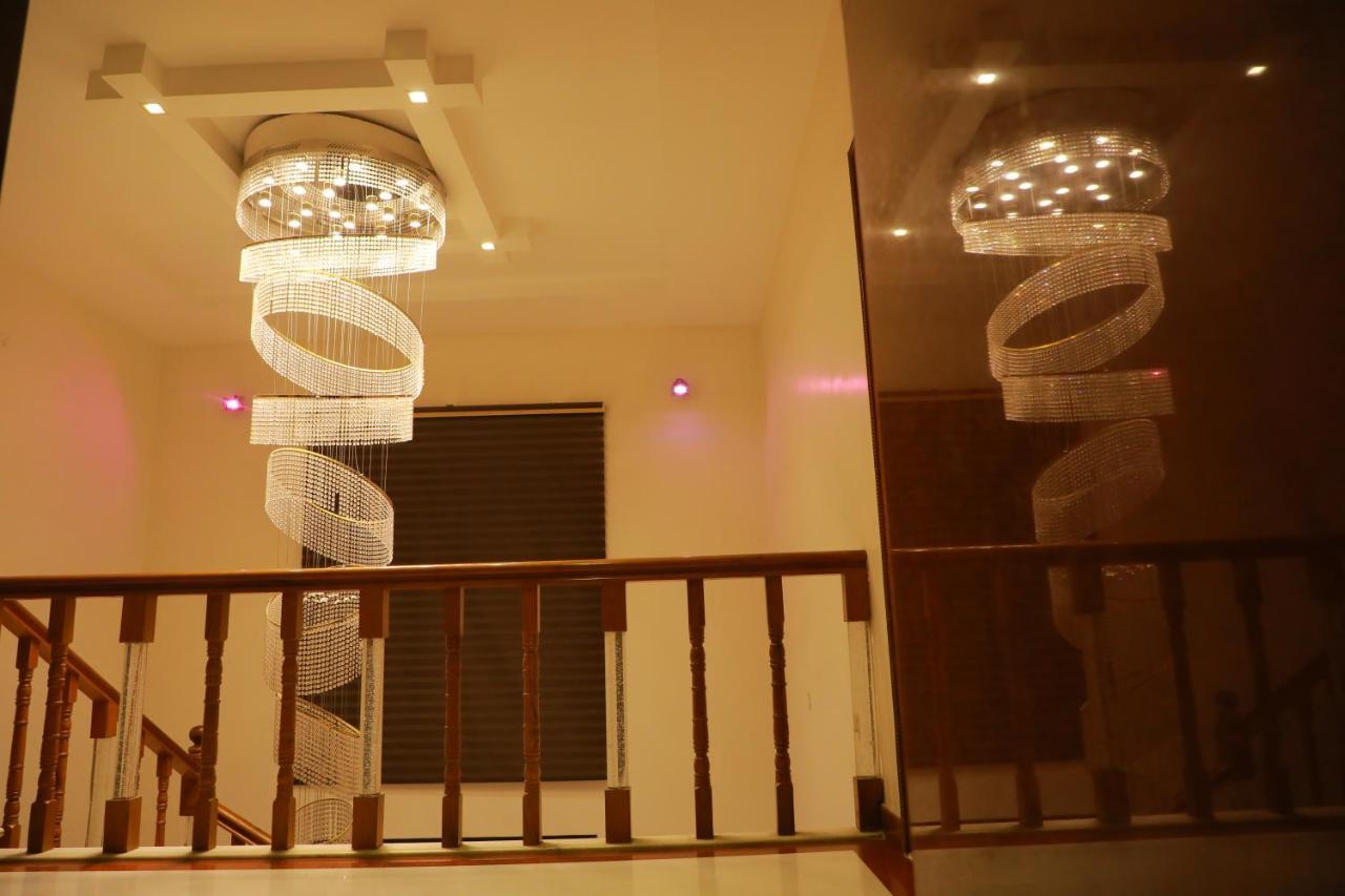 Hill View Paradise - 2Bhk'S & Rooms - A Golden Group Of Premium Home Stays - Tirupati Ngoại thất bức ảnh