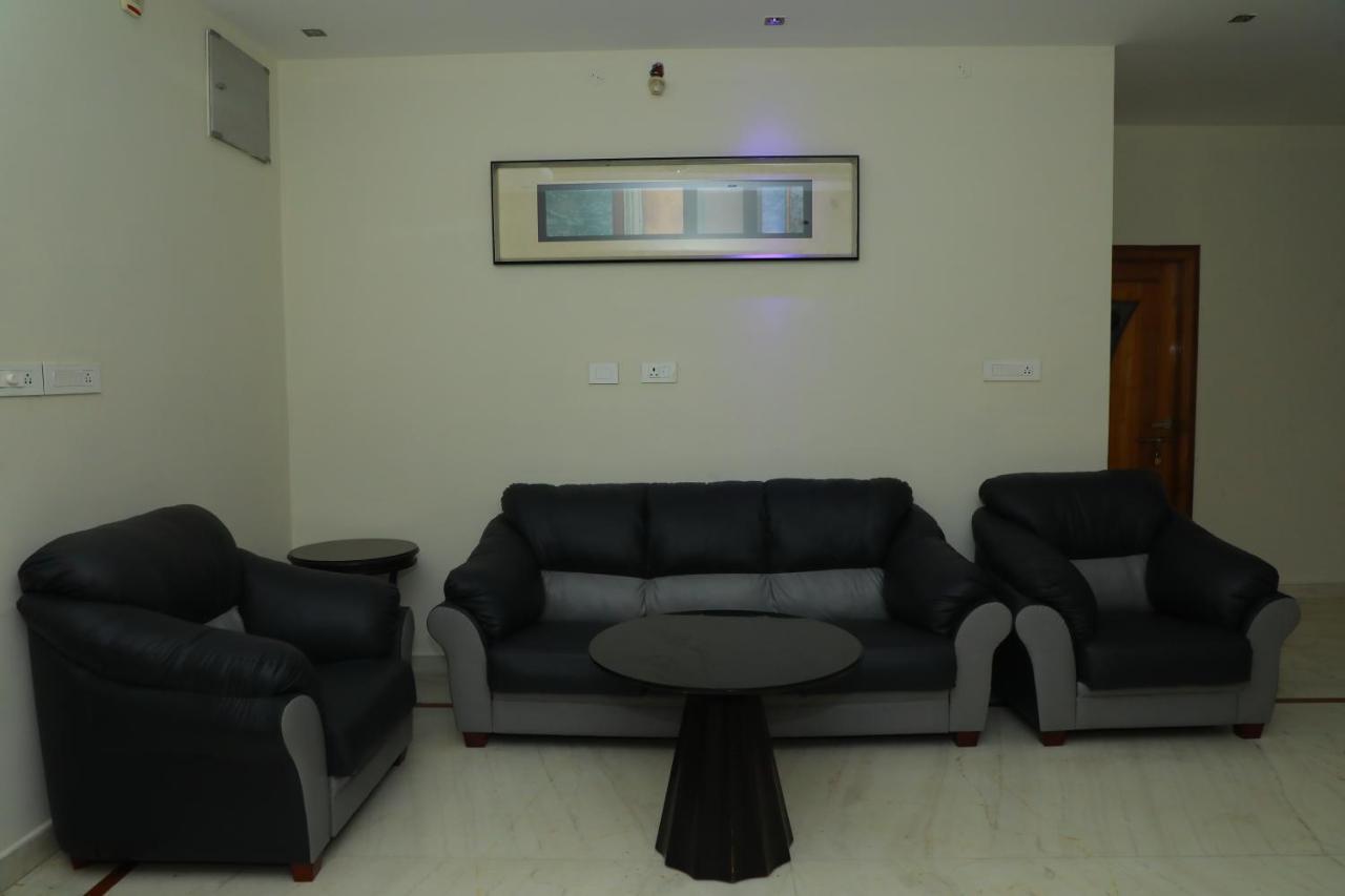 Hill View Paradise - 2Bhk'S & Rooms - A Golden Group Of Premium Home Stays - Tirupati Ngoại thất bức ảnh